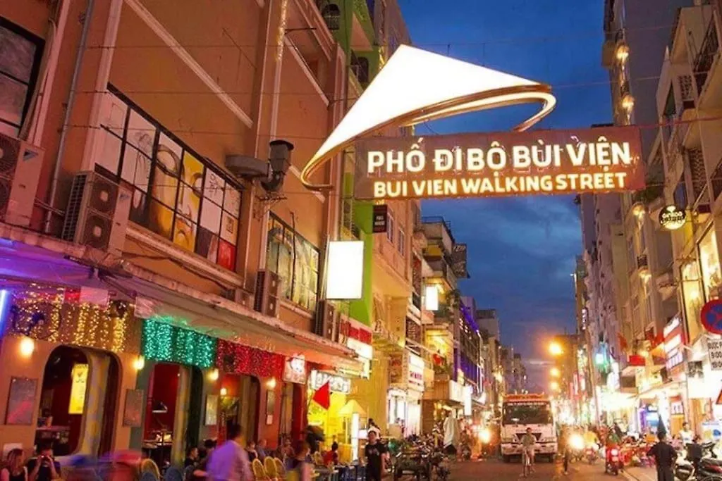 Can Ho 75M2 Central Garden, Quan 1, Ho Chi Minh Vietnam